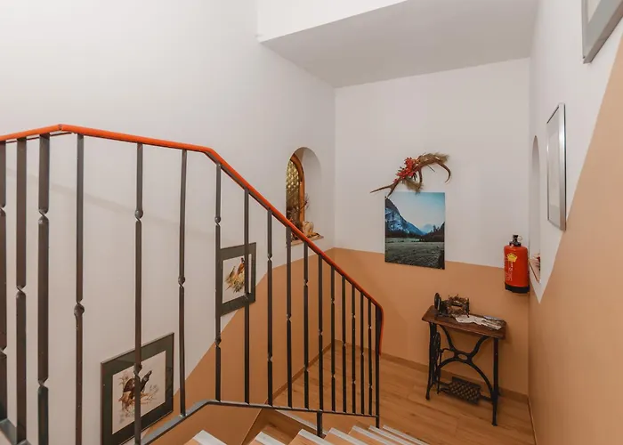 Haus Koetschach-5 By Interhome Daire *