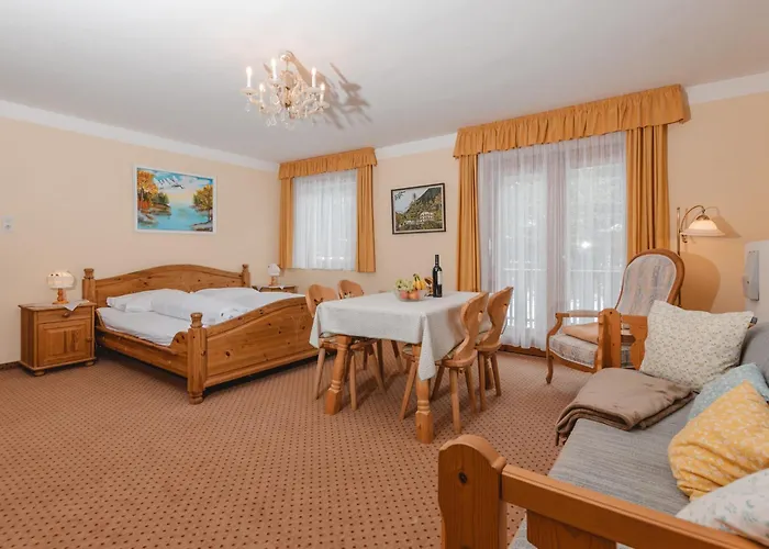 Haus Koetschach-5 By Interhome Lejlighed