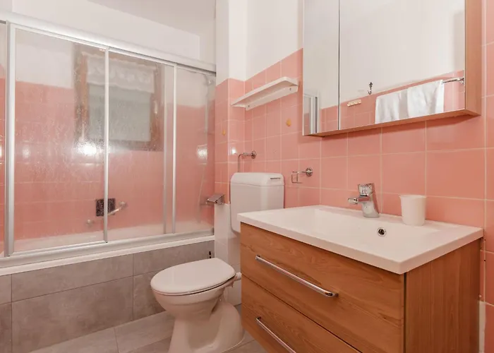 Haus Koetschach-5 By Interhome דירה באד גסטיין