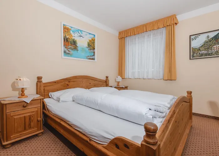 Haus Koetschach-5 By Interhome Lejlighed *